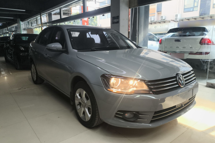 大众 宝来 2014款 1.6L 自动舒适型车身外观3