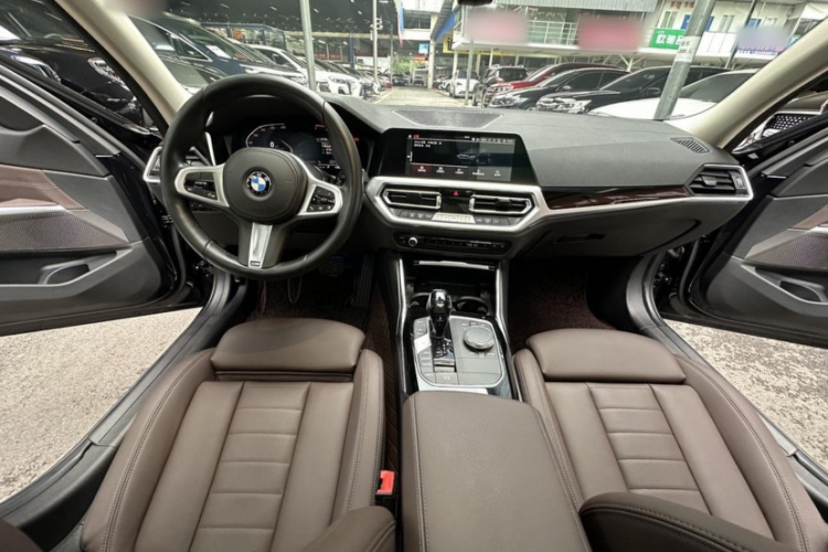 宝马3系 2020款 320Li M运动套装局部细节14