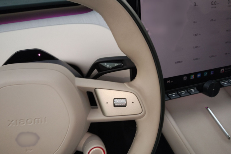 小米汽车 小米YU7 2025款 超长续航高性能四驱Max版局部细节18