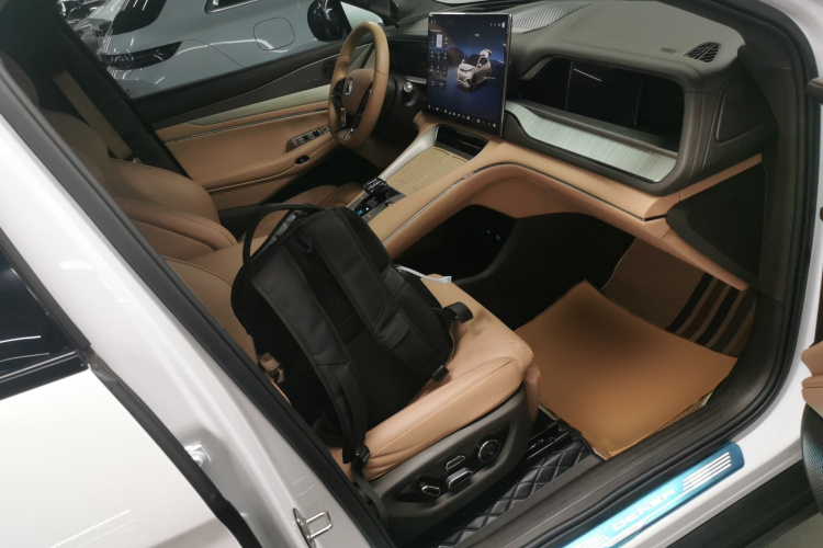 腾势N7 2023款 超长续航版局部细节41