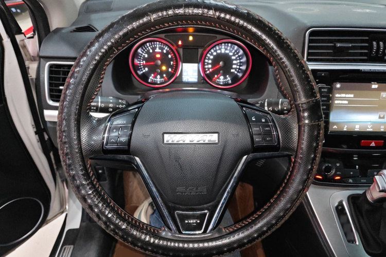 哈弗M6 2018款 改款 1.5T DCT两驱精英型中控内饰13