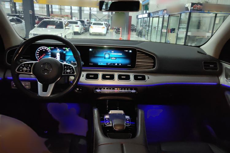 奔驰GLE 2020款 GLE 350 4MATIC 动感型中控内饰7002