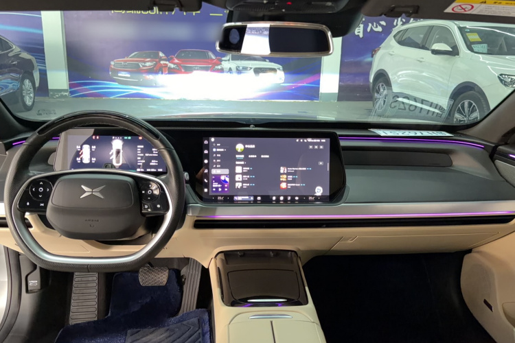 小鹏P7 2020款 670N中控内饰7003