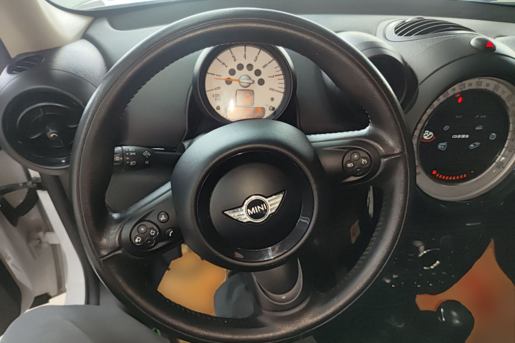 MINI Countryman 2013款 1.6T COOPER ALL4 Excitement中控内饰13