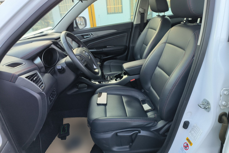 长安CS75 2017款 尚酷版 1.5T 手动锋享型局部细节19