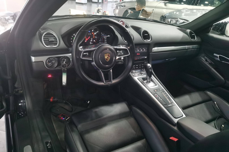 保时捷718 2018款 Cayman 2.0T中控内饰7002