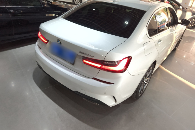 宝马3系 2022款 325Li M运动套装车身外观7