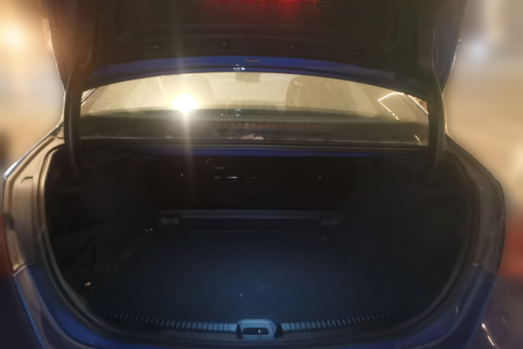 奔驰C级 2022款 C 260 L 运动版中控内饰23