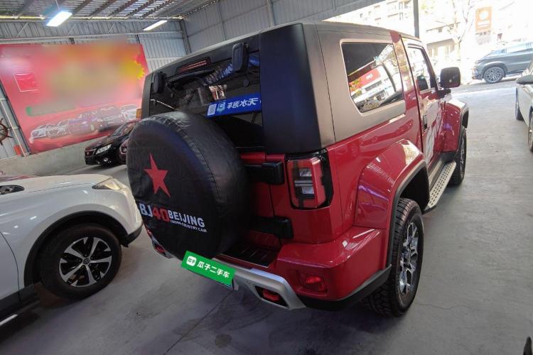 北京BJ40 2020款 2.0T 自动四驱致敬2020版侠客型车身外观7