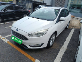 福特 福克斯 2017款 三厢 EcoBoost 125 自动超能风尚型智行版