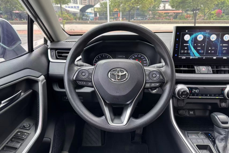 丰田 威兰达 2020款 2.0L CVT两驱豪华版中控内饰7004