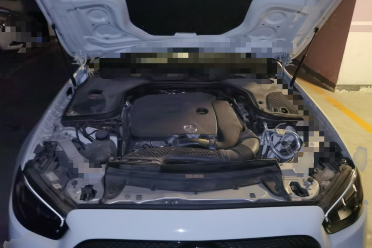 奔驰E级 2021款 改款 E 260 L 运动型局部细节24