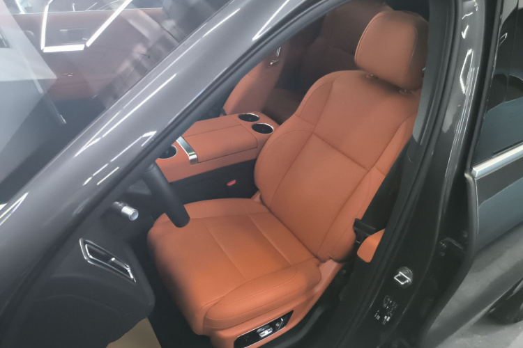 理想汽车 理想L8 2024款 Max中控内饰19