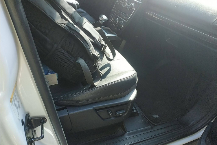 路虎 神行者2 2014款 2.0T Si4 SE汽油版局部细节41