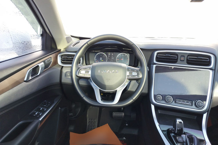 领克01 2019款 2.0T 两驱型Pro版 国VI中控内饰13