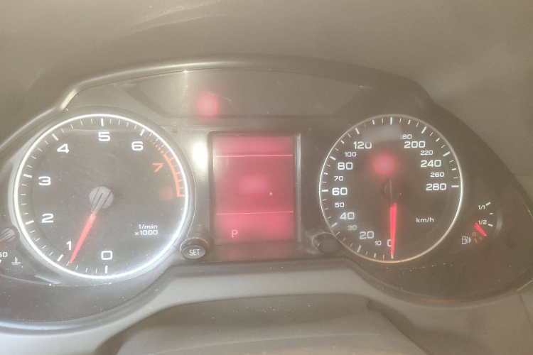 奥迪Q5 2011款 2.0TFSI 技术型局部细节14