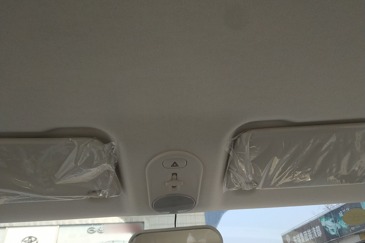 奔腾小马 2026款 222km 炫彩马中控内饰22