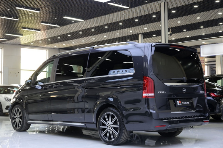 奔驰V级 2022款 V 260 L 长轴距豪华版车身外观6001