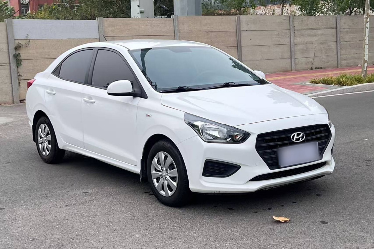 现代 瑞纳 2020款 1.4L 手动GL焕新版车身外观6002