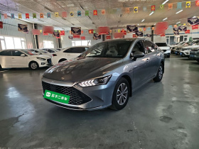 比亚迪 秦PLUS 2024款 荣耀版 DM-i 55KM领先型