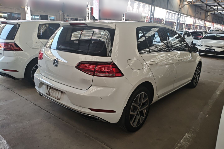 大众 高尔夫 2020款 挚爱版 280TSI DSG舒适型车身外观7