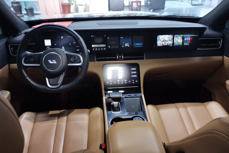 理想汽车 理想ONE 2020款 增程6座版中控内饰12