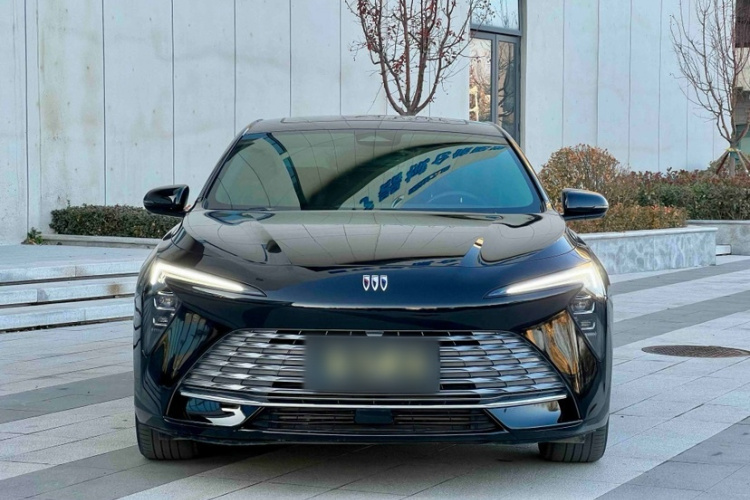 别克 君越 2023款 28T 越尊版车身外观6007