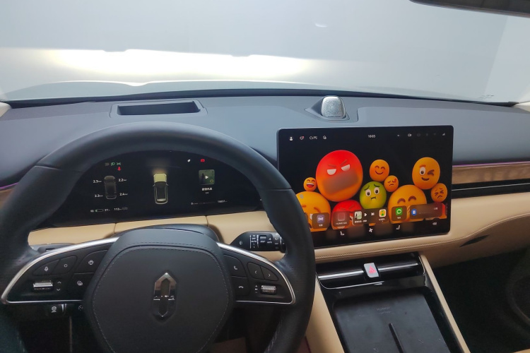 鸿蒙智行 问界M5 2023款 纯电四驱智驾版中控内饰7002