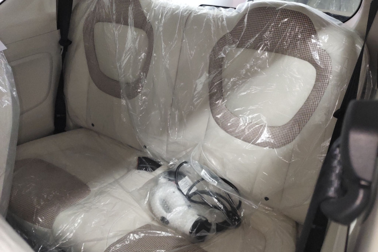 五菱汽车 宏光MINIEV 2024款 第三代 215km 青春版中控内饰21