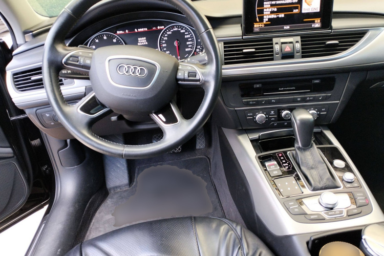 奥迪A6L 2018款 30周年年型 35 TFSI 时尚型中控内饰13