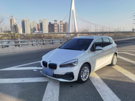 宝马2系旅行车 2018款 218i 领先型