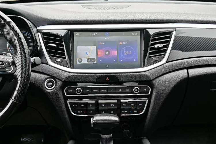 广汽传祺 传祺GS7 2017款 320T 两驱豪华智联型局部细节16