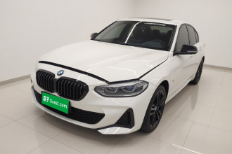 宝马1系 2022款 125i M运动曜夜版