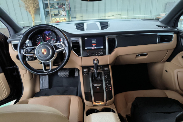 保时捷 2017款  Macan 2.0T中控内饰7002