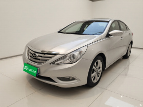 现代 索纳塔 2011款 2.0L 自动领先版