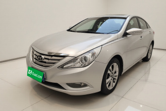 现代 索纳塔 2011款 2.0L 自动领先版