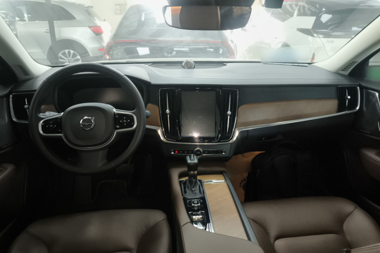 沃尔沃S90 2019款 T5 智雅版中控内饰12