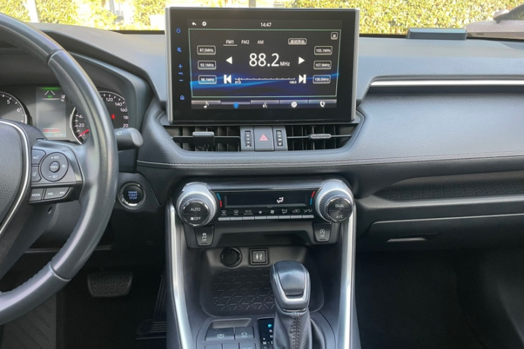 丰田 威兰达 2022款 2.0L CVT两驱豪华版中控内饰7005