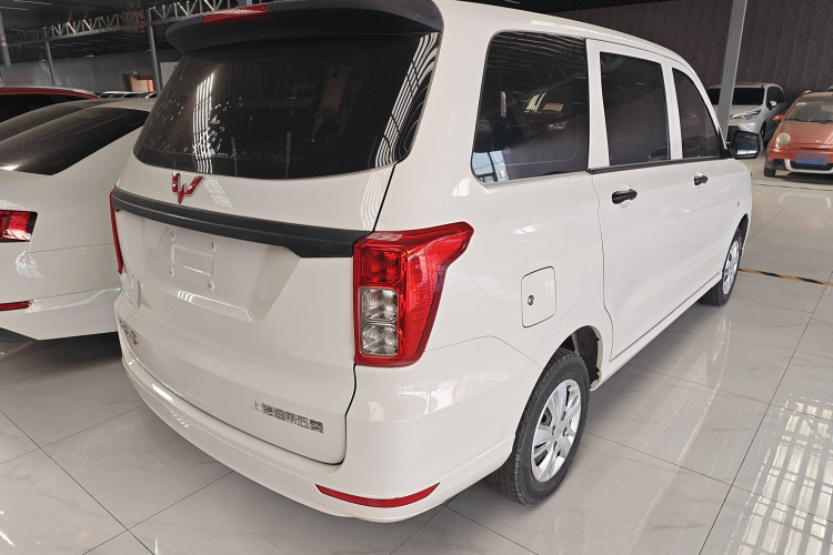 五菱汽车 五菱宏光 2019款 1.5L S基本型国VI LAR车身外观6003