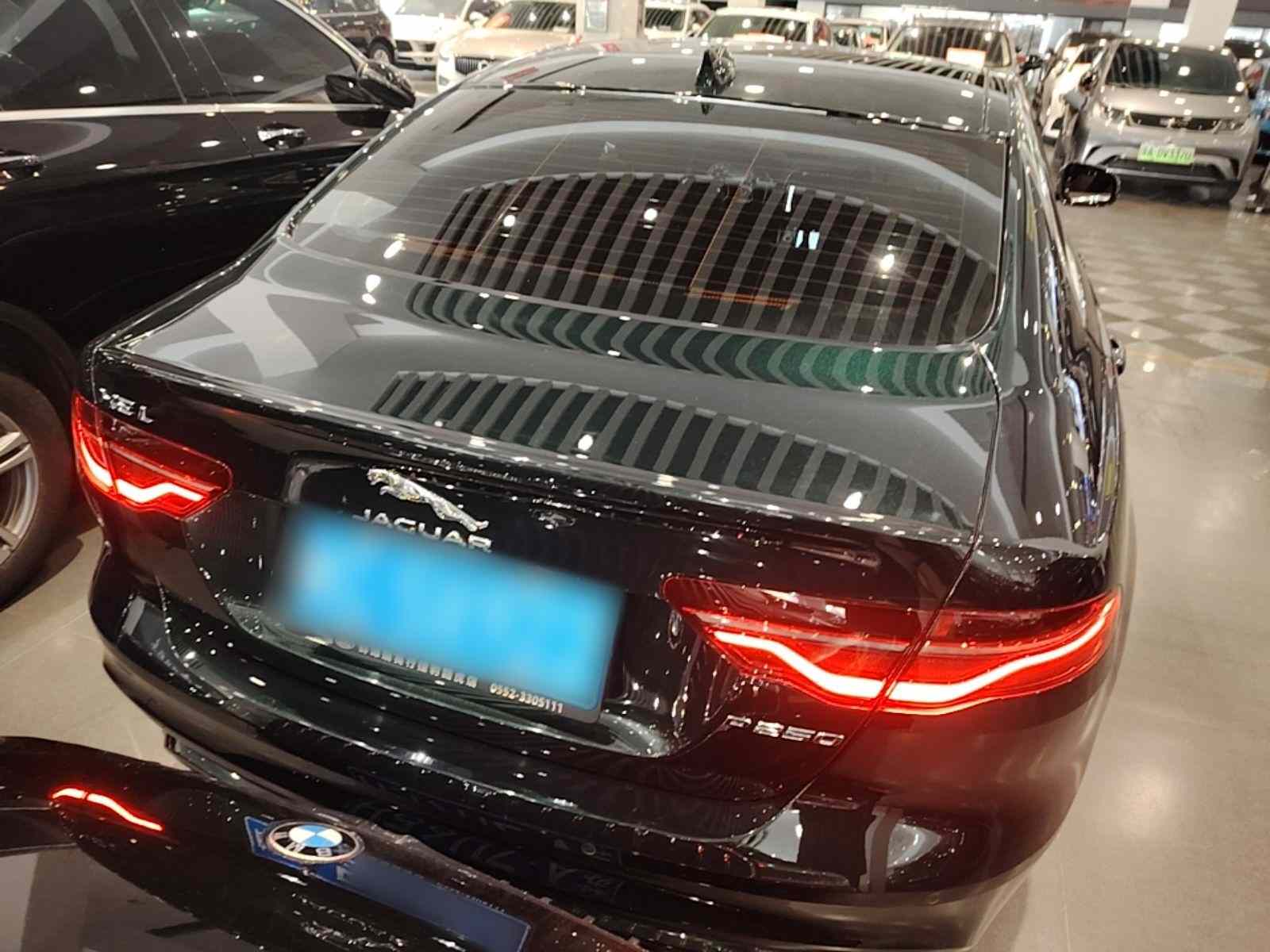 捷豹XEL 2024款 2.0T 250PS R-DYNAMIC S进取运动版(4)