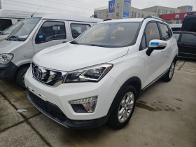 长安CS15 2016款 1.5L 手动时尚版