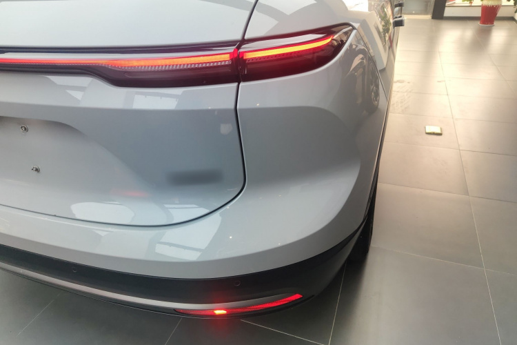 蔚来ES6 2023款 75kWh车身外观6006