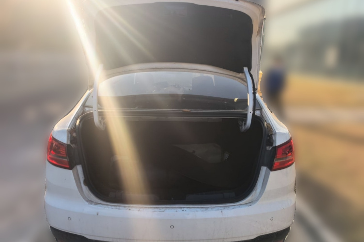 福特 福睿斯 2019款 改款 1.5L 自动悦享型 国VI中控内饰23