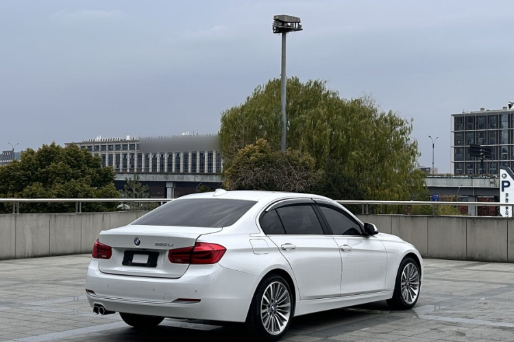 宝马3系 2019款 320Li 时尚型车身外观6006