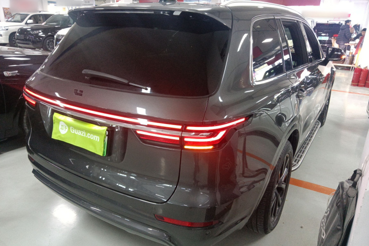 理想汽车 理想ONE 2021款 增程6座版车身外观7