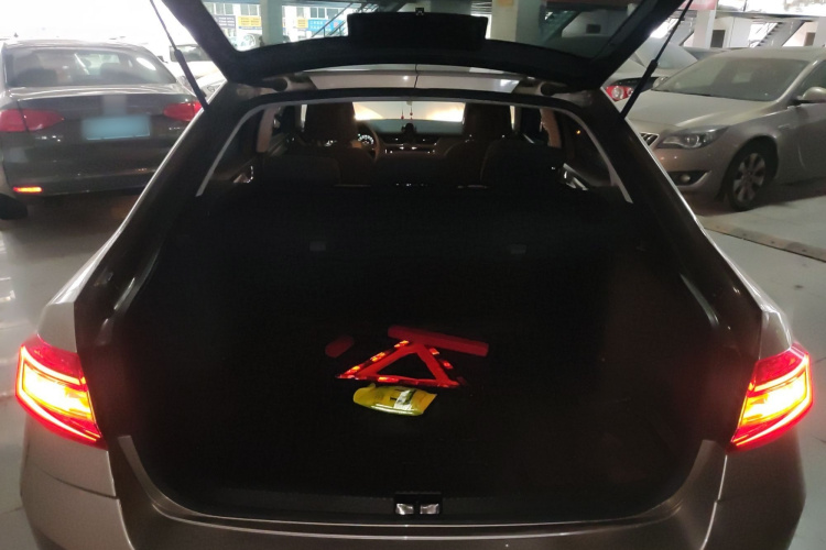 斯柯达 明锐 2019款 1.5L 自动智行舒适版 国V局部细节23