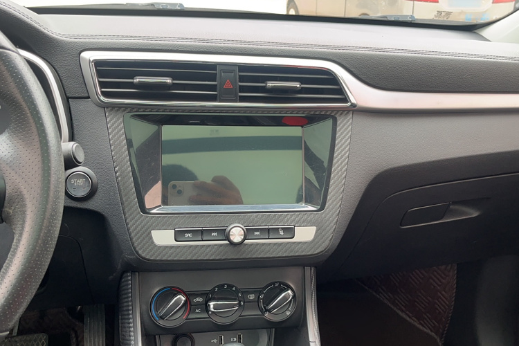 名爵ZS 2018款 1.5L 自动豪华版 国V中控内饰7006