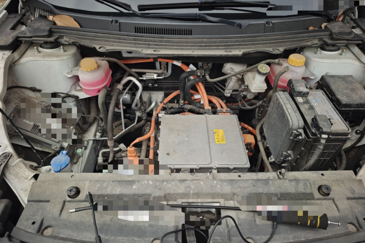 哪吒汽车 哪吒U 2022款 智610 三元锂局部细节24