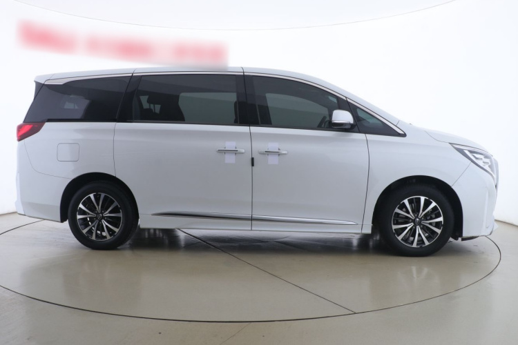 广汽传祺 传祺M8 2021款 改款 领秀系列 390T 豪华版车身外观6006