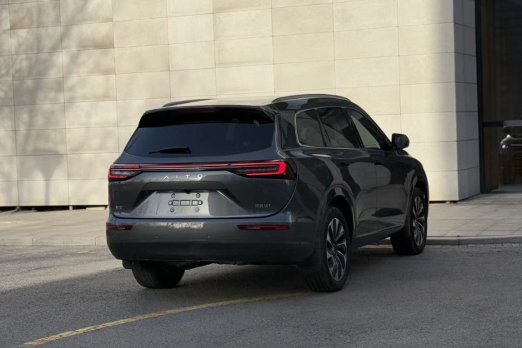 鸿蒙智行 问界M7 2022款 1.5T 后驱舒适版车身外观6010